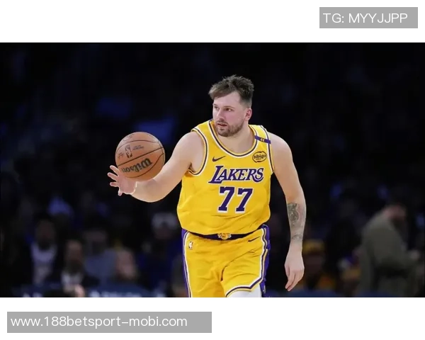 东契奇与里夫斯或将影响詹姆斯下赛季回归的重大决策